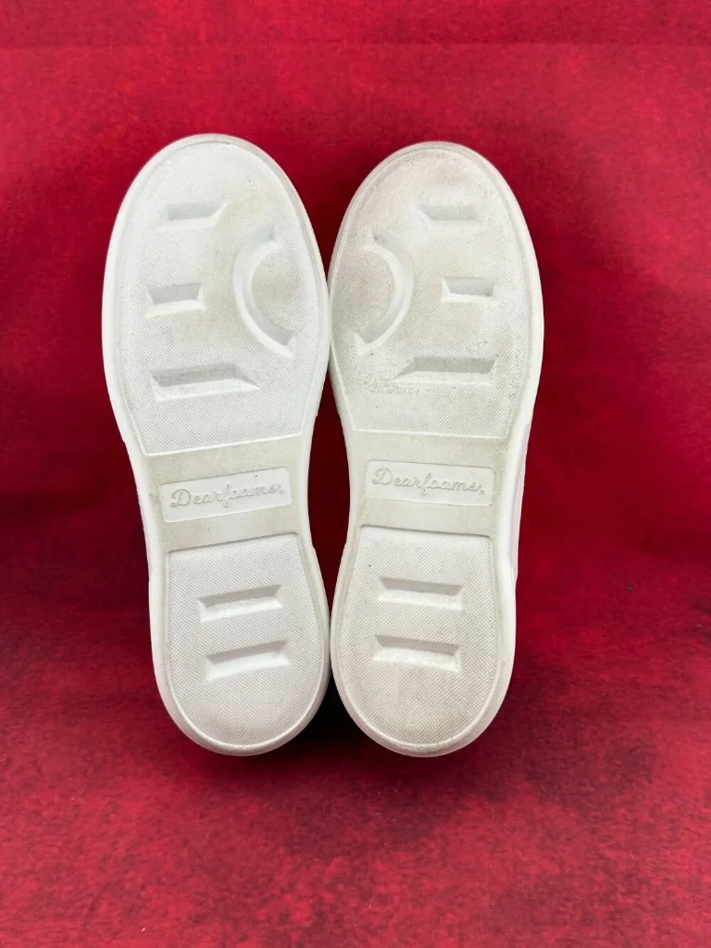 DEARFOAMS COMFORT SOPHIE SLIP-ON STRETCH WOMEN'S SNEAKER  WHITE SIZE 10.5